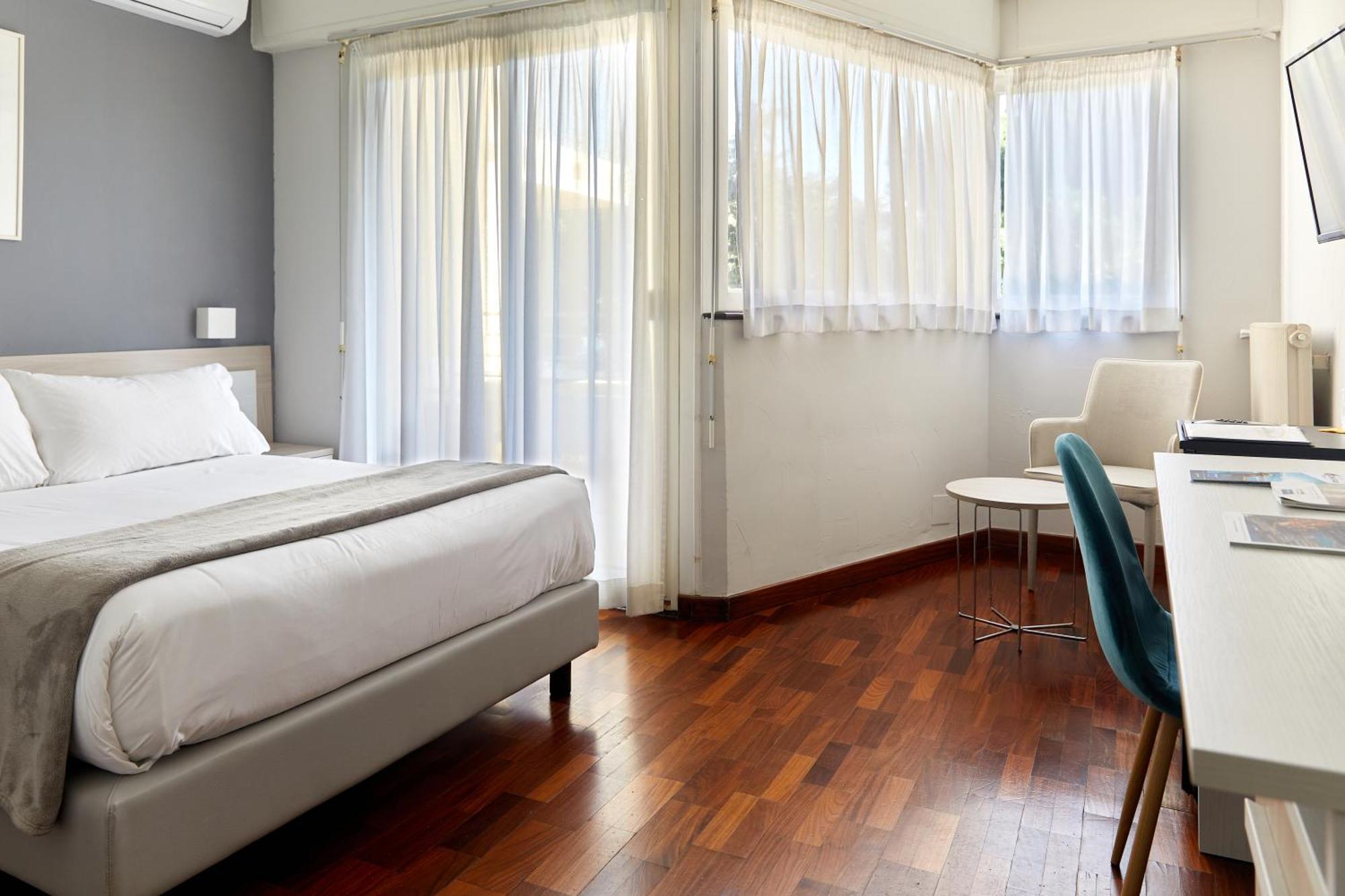 Hotel Alexandra Рокбрюн-Кап-Мартин Екстериор снимка